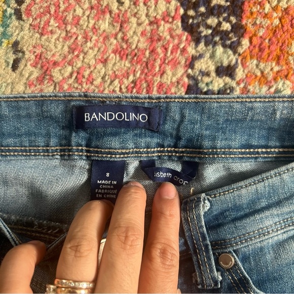 Bandolino Women's Jeans SZ 8 Lisbeth Embellished Pearls Blue Cropped Jeans - Picture 2 of 6